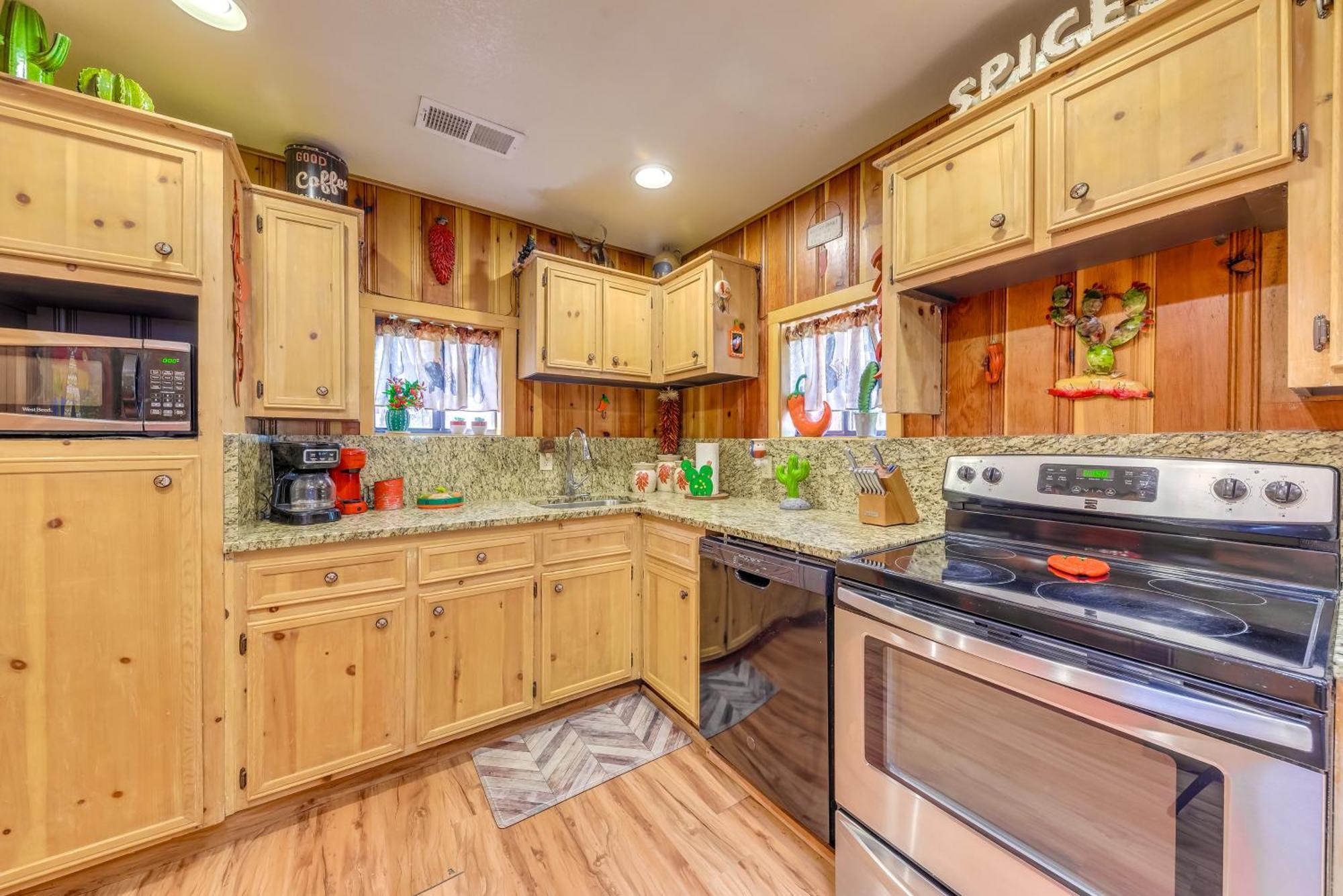 Unique Bear Country Cabin In Ruidoso With Hot Tub! Esterno foto