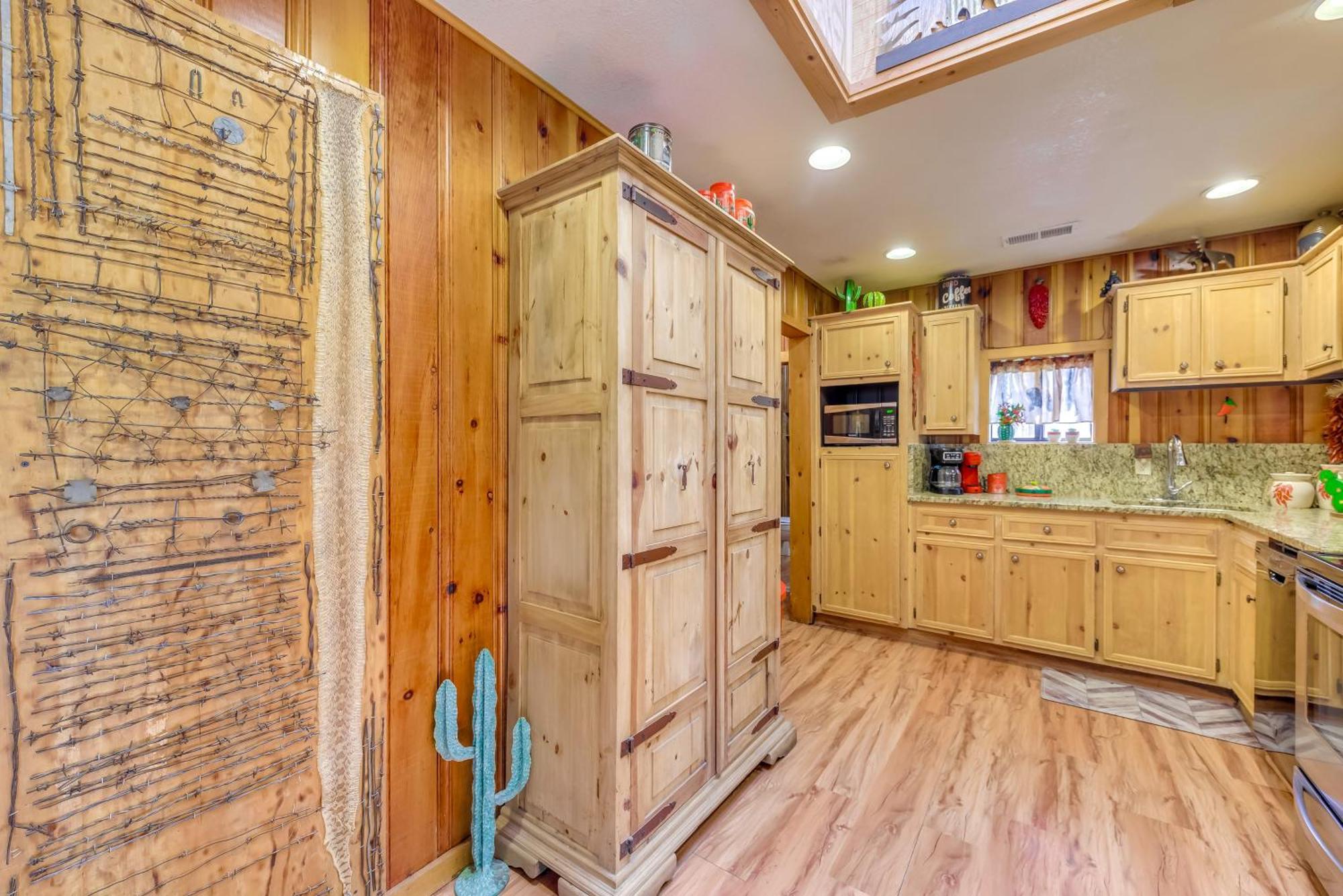 Unique Bear Country Cabin In Ruidoso With Hot Tub! Esterno foto